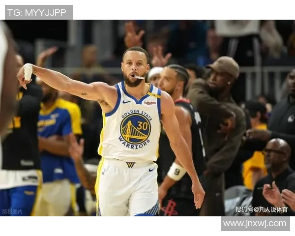 足球巨星热议库里影响力展现跨界体育精神与传奇魅力