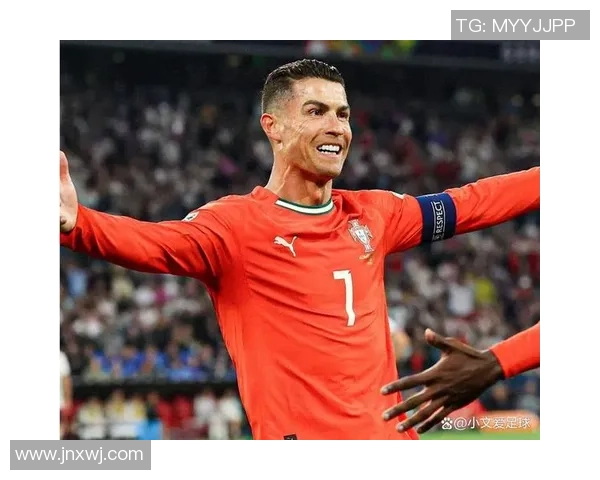 足球老将新星大比拼：历史传奇与新生力量的巅峰对决