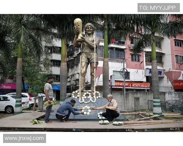 马拉多纳永别世界足球传奇谢幕 留下难以磨灭的伟大记忆